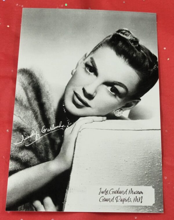 Judy Post card 8