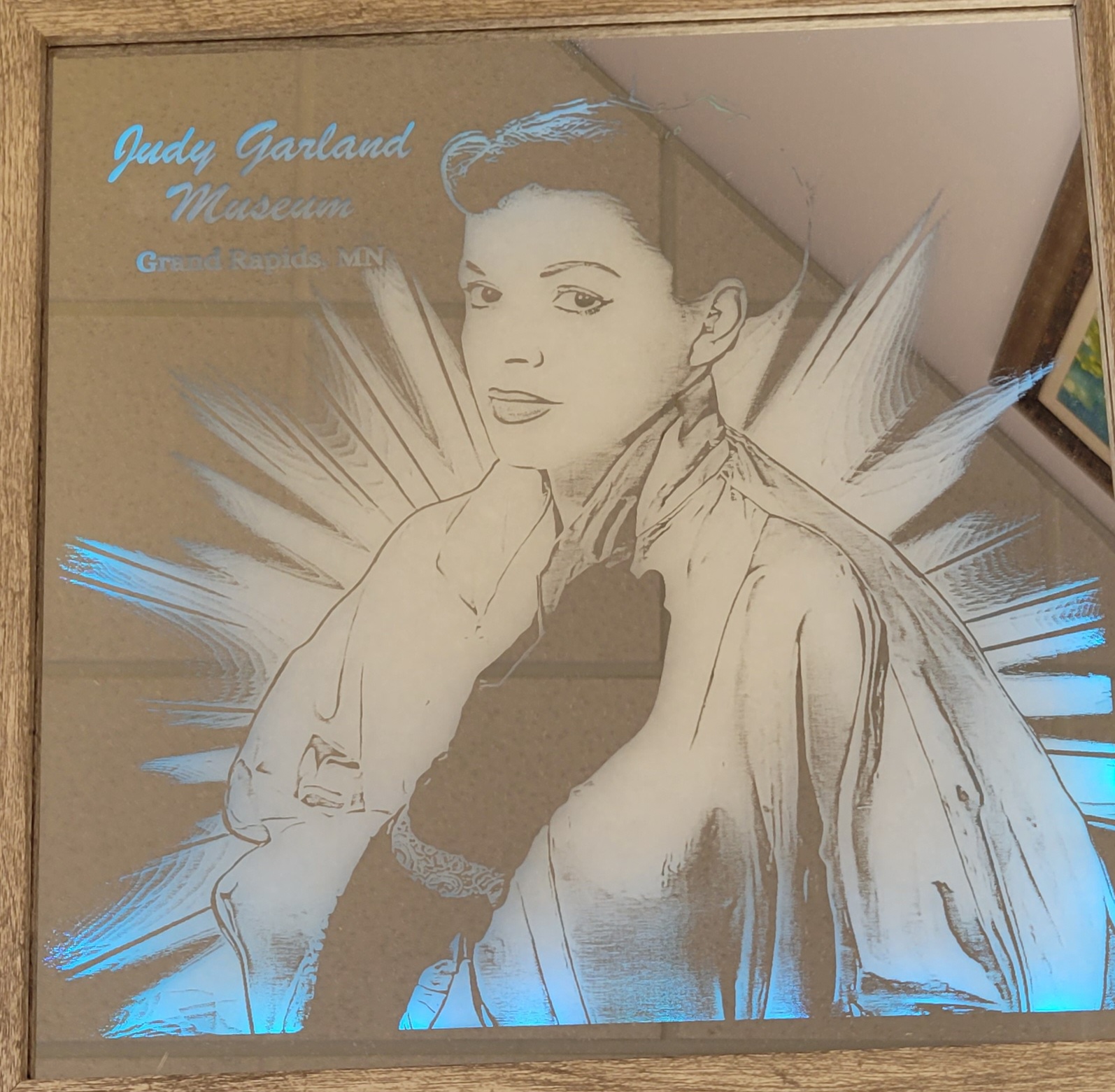 Judy Garland Etched Lighted Mirror - Image 5