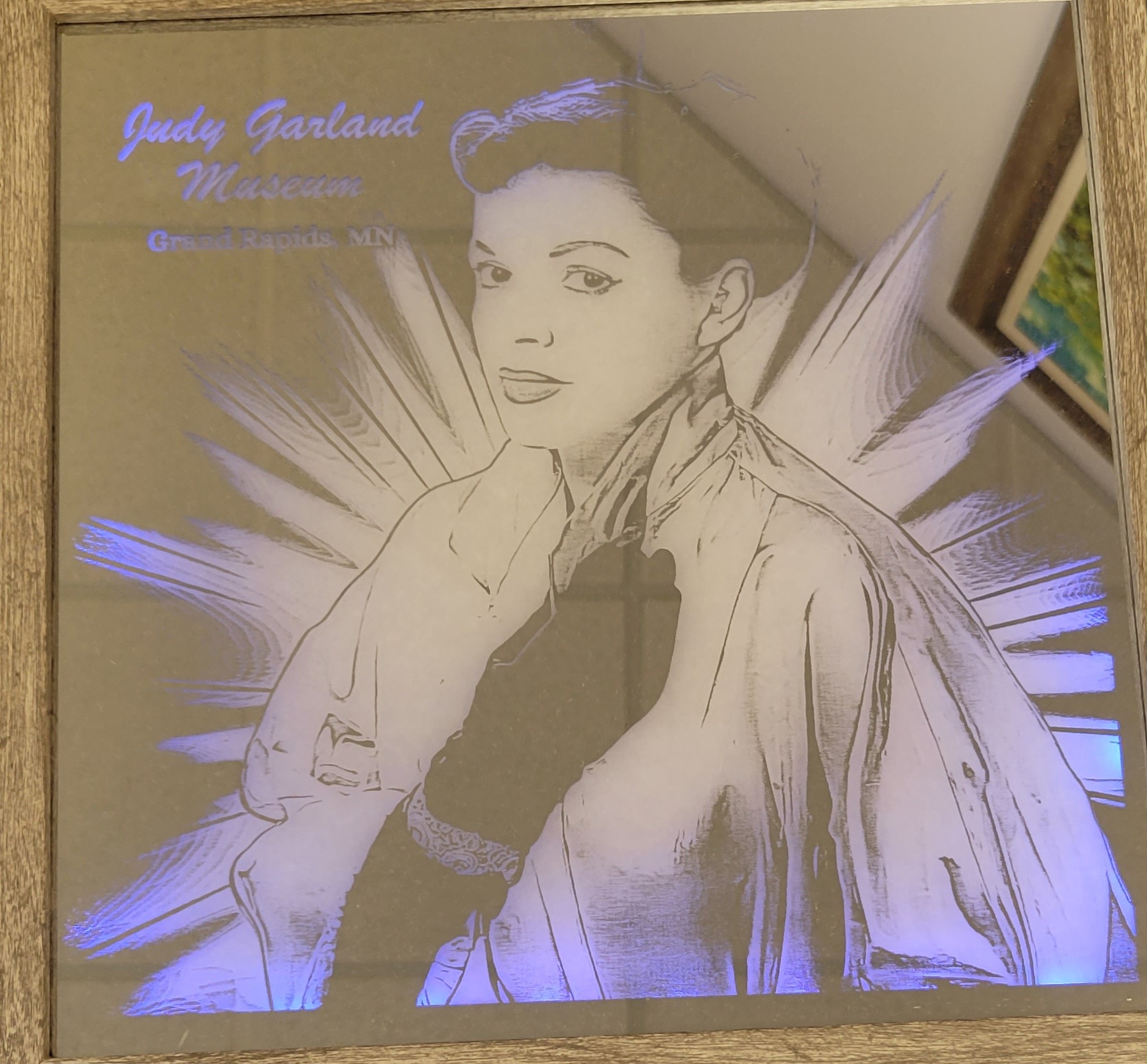 Judy Garland Etched Lighted Mirror - Image 2